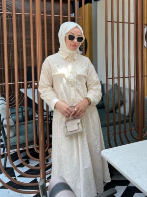 Püskül Detaylı İnci Düğmeli Etekli Takım -Bej