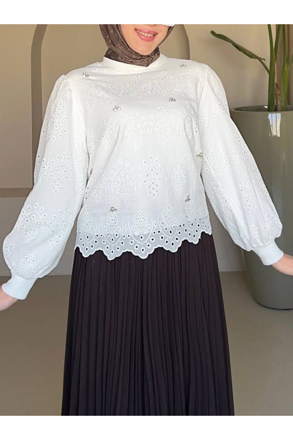 Round Neck Stone Lined Tunic -White