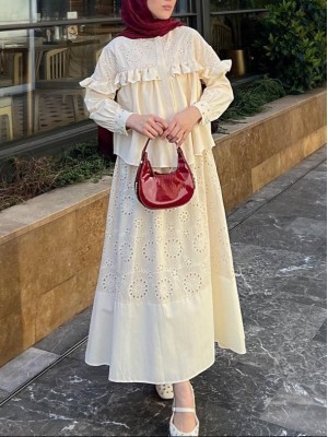 Tek Düğmeli Önü Fırfırlı Taşlı Etekli Takım  -Bej