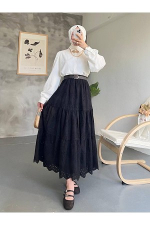 تنورة بخصر مطاطي مع تفاصيل لؤلؤية -أسود