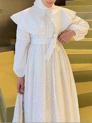 Pelerin Yaka Dantel Detaylı Elbise  -Beyaz