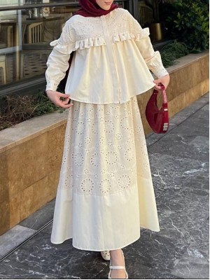 Tek Düğmeli Önü Fırfırlı Taşlı Etekli Takım  -Bej