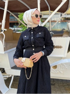 Püskül Detaylı İnci Düğmeli Etekli Takım -Siyah