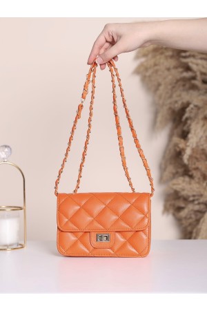 Zincir Detaylı Kapitone Kutu Çanta -Turuncu