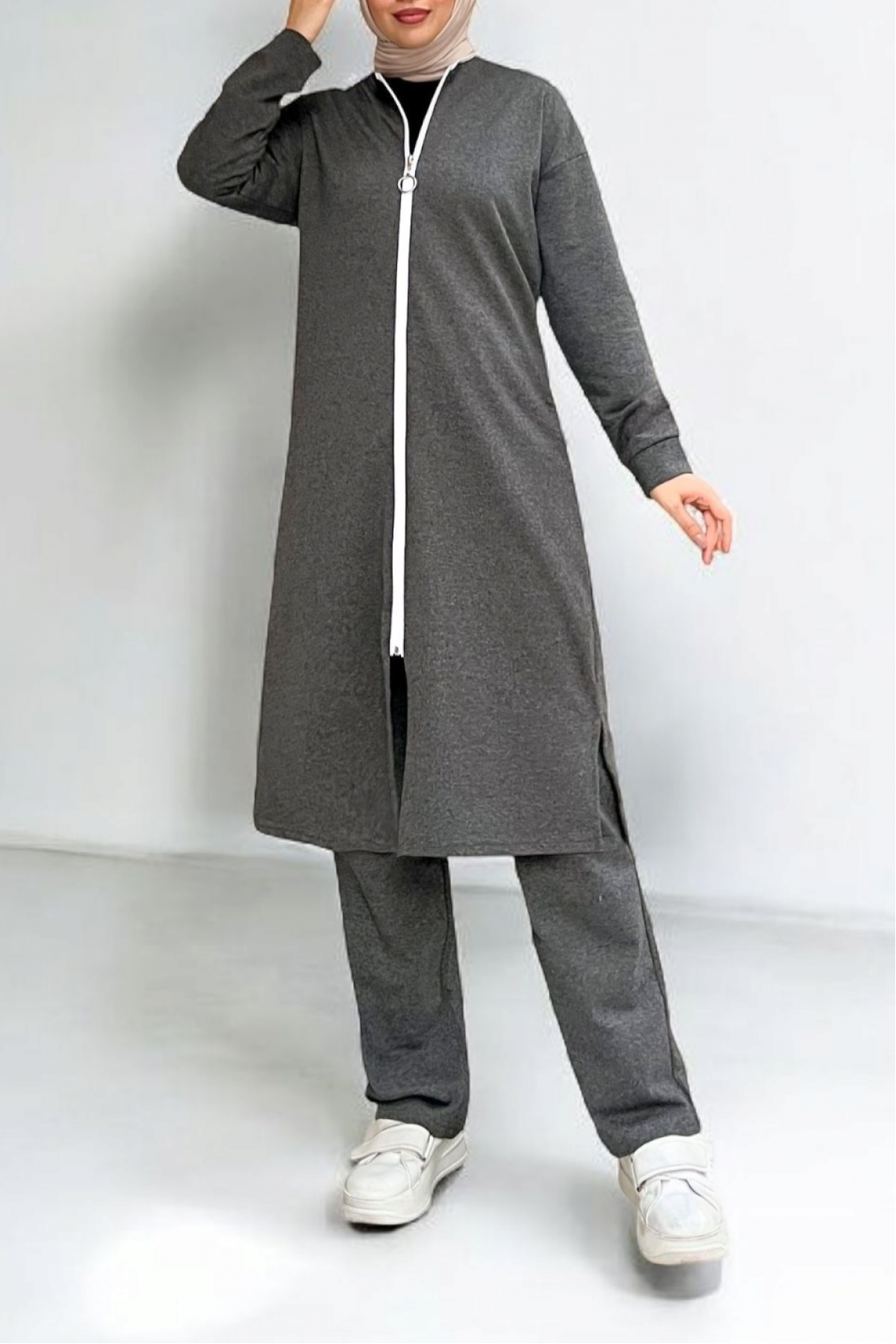 Two-String Combed Cotton Suit with Piping Collar and Full Zipper -Smoked 