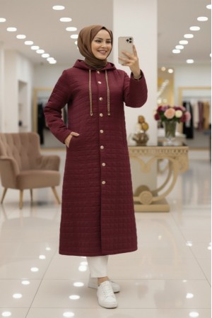 Kapşonlu Önü Düğmeli Zincir Detaylı Kapitone Kap -Bordo