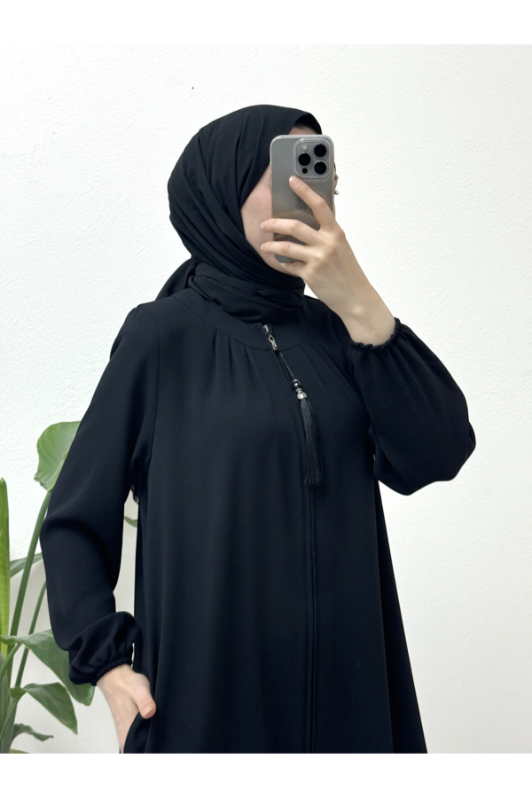 Padded Cap with Zipper Tassel Detail -Black