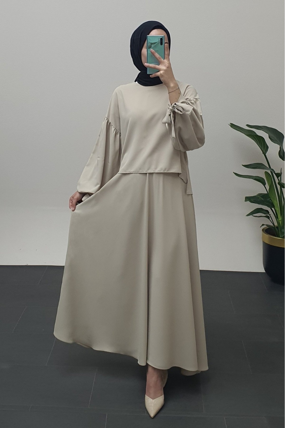 Balloon Skirt Suit with Lace Sleeves - Beige