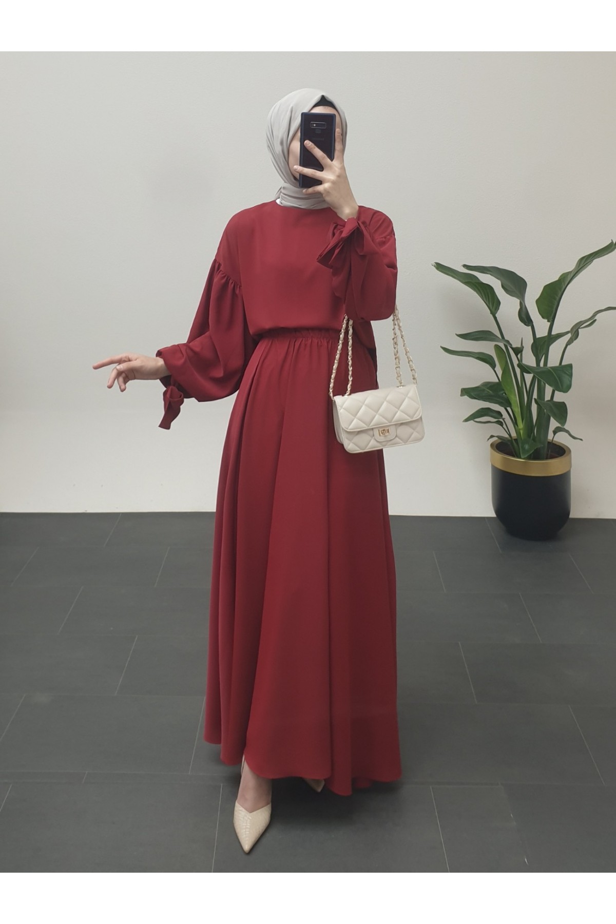 Balloon Skirt Suit with Lace Sleeves -Red
