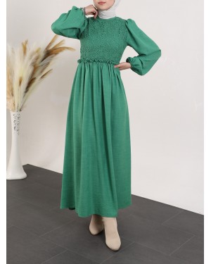 فستان من الدانتيل مع رداء من الدانتيل -أخضر