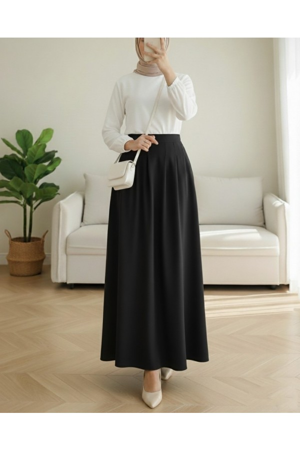 Pleated Crepe Skirt with Zippered Pockets -Black