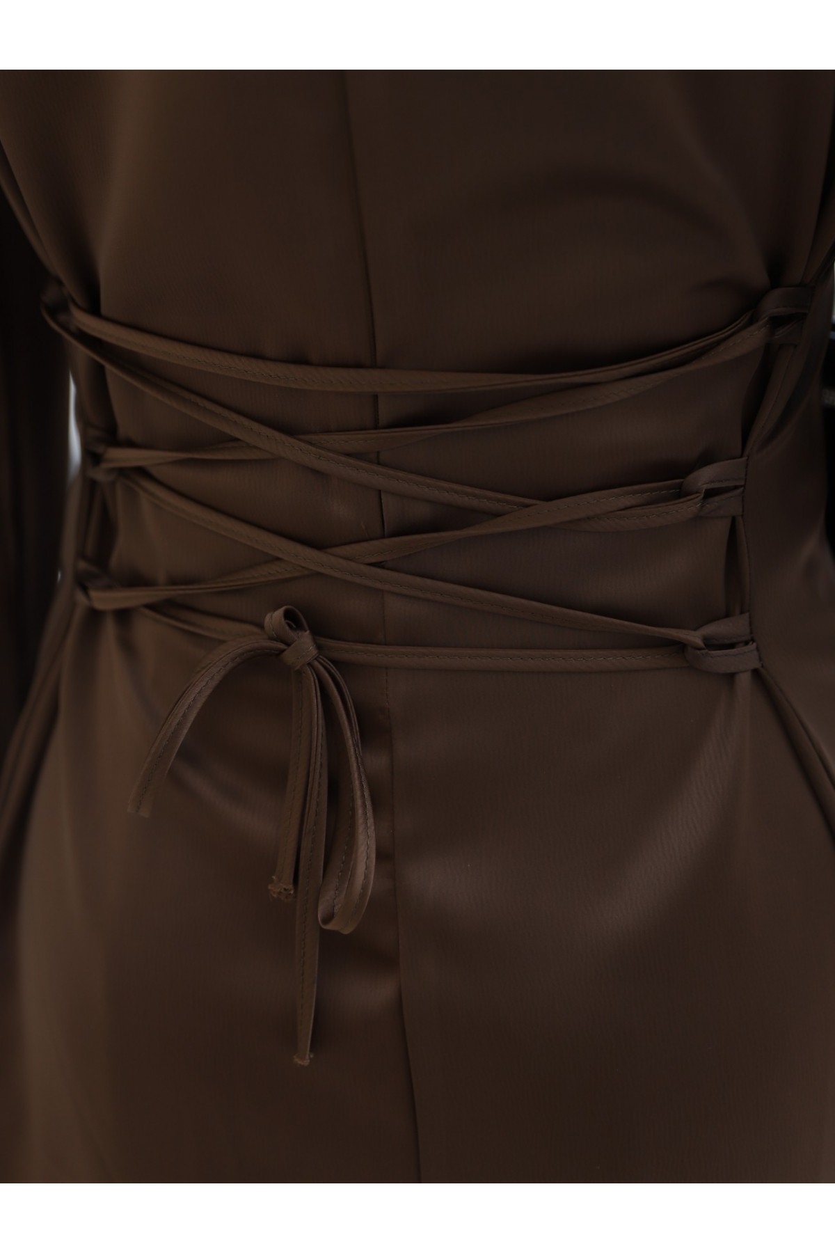 Back Lace Sleeve Cuff Chain Detailed Dress -Brown detay görseli