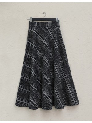 Kare Desenli Fermuarlı Kaşe Etek -Siyah