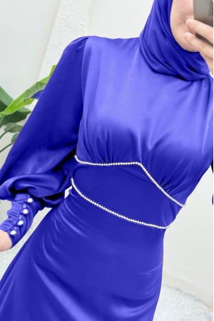 Beli İnci Detaylı Kol Manşeti Düğmeli Saten Abiye -Saks