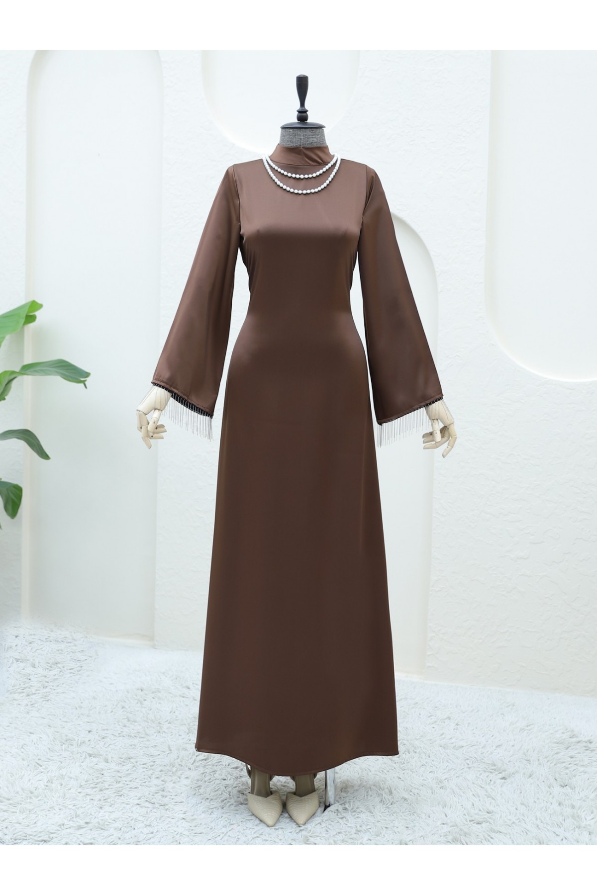 Back Lace Sleeve Cuff Chain Detailed Dress -Brown
