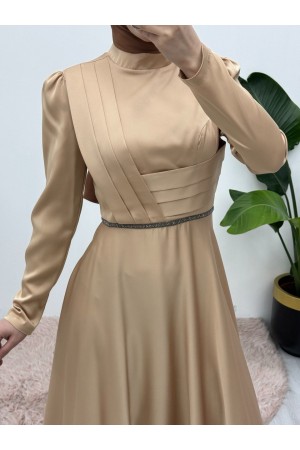 Önü Drapeli Beli Boncuk Detaylı Saten Abiye -Açık Vizon