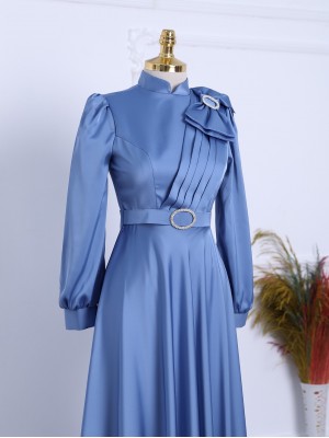 Broşlu Fiyonklu Taşlı Kemerli Saten Abiye -Mavi