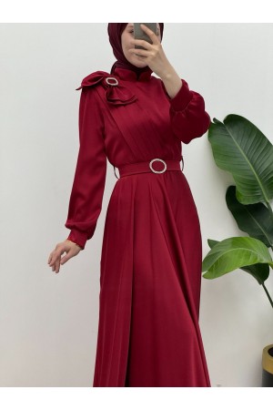 Broşlu Fiyonklu Taşlı Kemerli Saten Abiye -Bordo