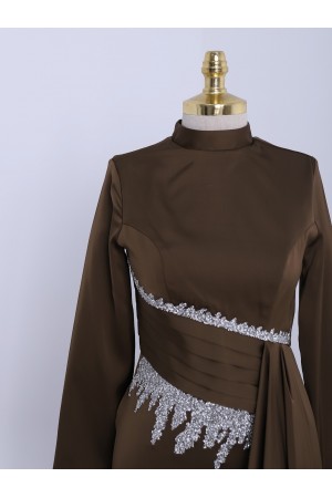 Yapıştırma Taş Detaylı Dik Yaka Saten Abiye -Kahve