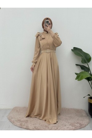 Broşlu Fiyonklu Taşlı Kemerli Saten Abiye -Bej