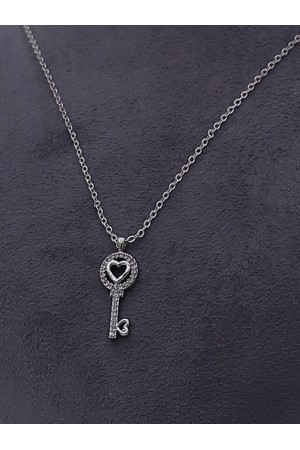 Kalpli Anahtar Model Solmayan Zirkon Kolye -Gümüş