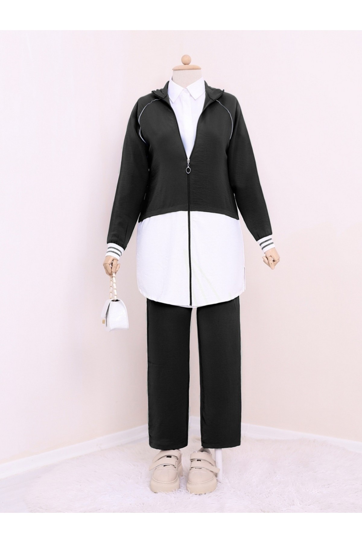 Zippered High Collar Garnish Suit -Black
