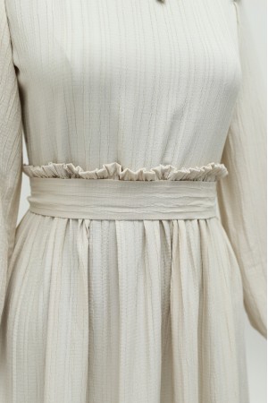 Seersucker dress with ruffle collar -Cream color