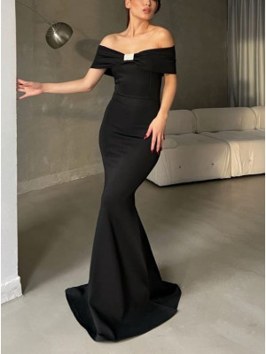 Broşlu Düşük Omuz Uzun Elbise -Black