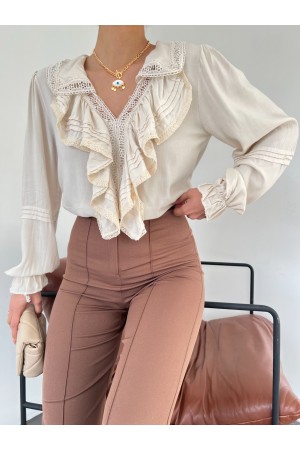 Önü Fırfırlı Fistolu Kolu Lastikli Bluz -Bej