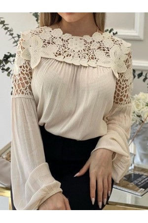بلوزة كتان مطاطية بأكمام دانتيل -اللون البيج