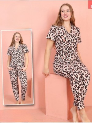 Düğmeli Desenli Milan Kumaş Kısa Kollu Pijama Takımı -Pudra