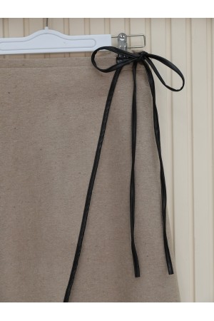 Elastic Waist Thin Piping Cashmere Skirt -Mink color