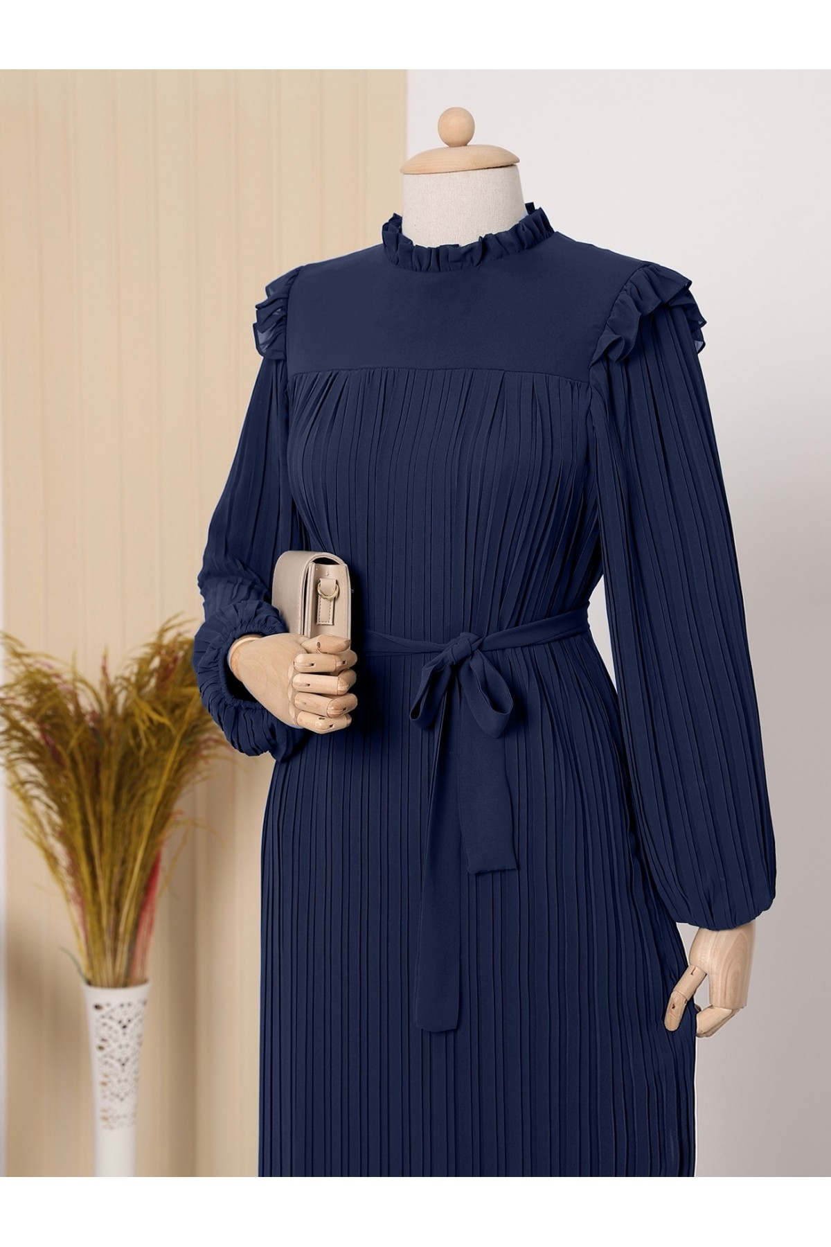 Chiffon Dress with Elasticated Sleeves and Parted Skirt and Tied Waist -Navy blue