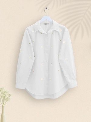 Tek Papatya Nakışlı Arkası Uzun Gömlek -Beyaz