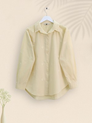 Tek Papatya Nakışlı Arkası Uzun Gömlek -Bej