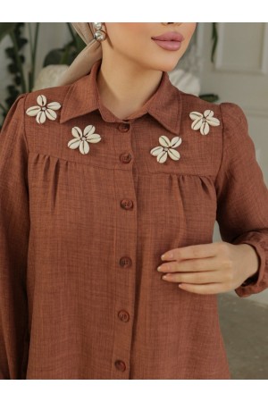 تونيك من الكتان مع رداء مُجمَّع وزخارف خاصة -بني محروق
