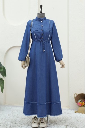 فستان جينز بفتحة رباط وتفاصيل شراشيب وأزرار نصفية -اللون النيلي