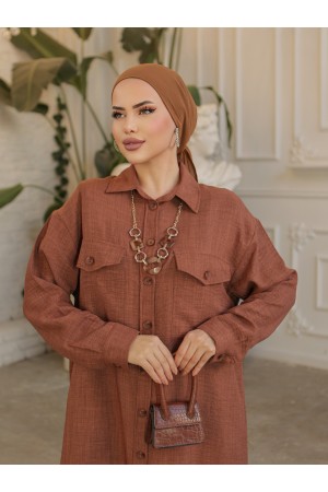 سترة طويلة جيب مزدوج بأزرار مع قلادة  -بنى