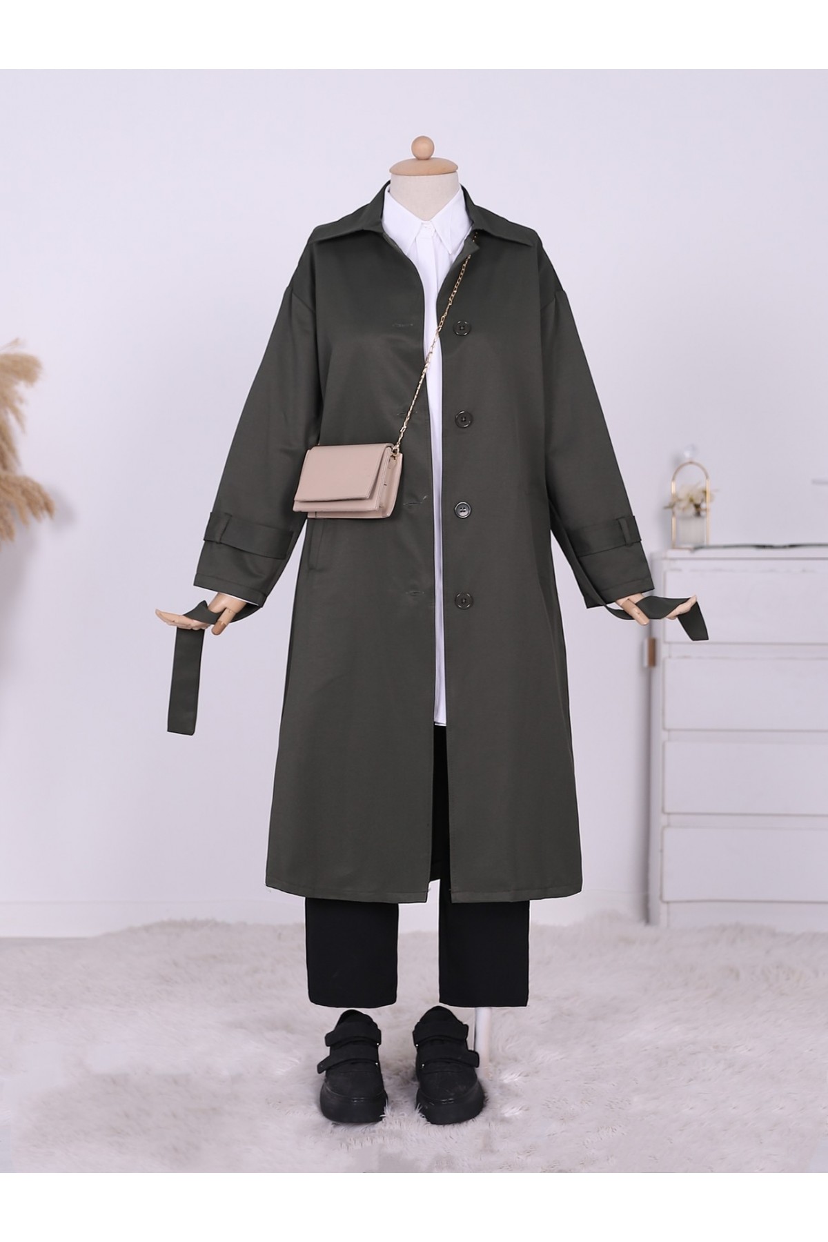 Buttoned Waist Tied Arm Epaulette Trench Coat -Khaki