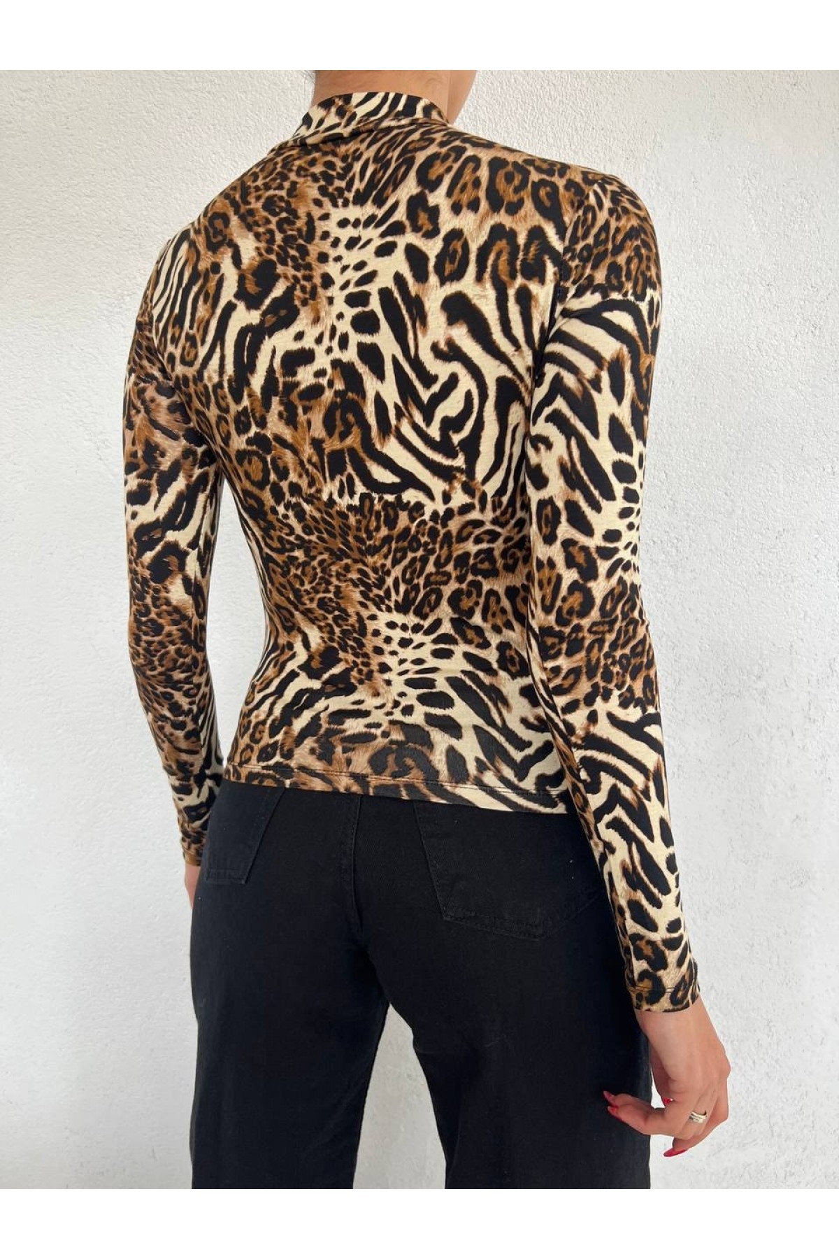 Karışık Desen Yarım Boğazlı Bluz -Leopar