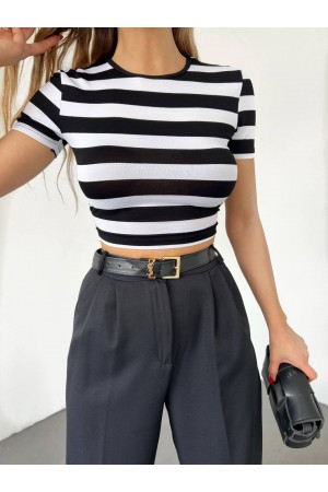 تي شيرت قصير بحزام ظهر منخفض -أسود