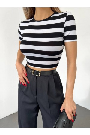 Sırt Dekolteli Kemer Detaylı Crop Tişort -Siyah