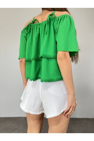 Gül Nakışlı Güpürlü İp Askılı Tişort -Yeşil