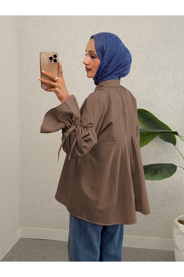 Shirt with gathered sleeves and pleated back -Dark Coffee