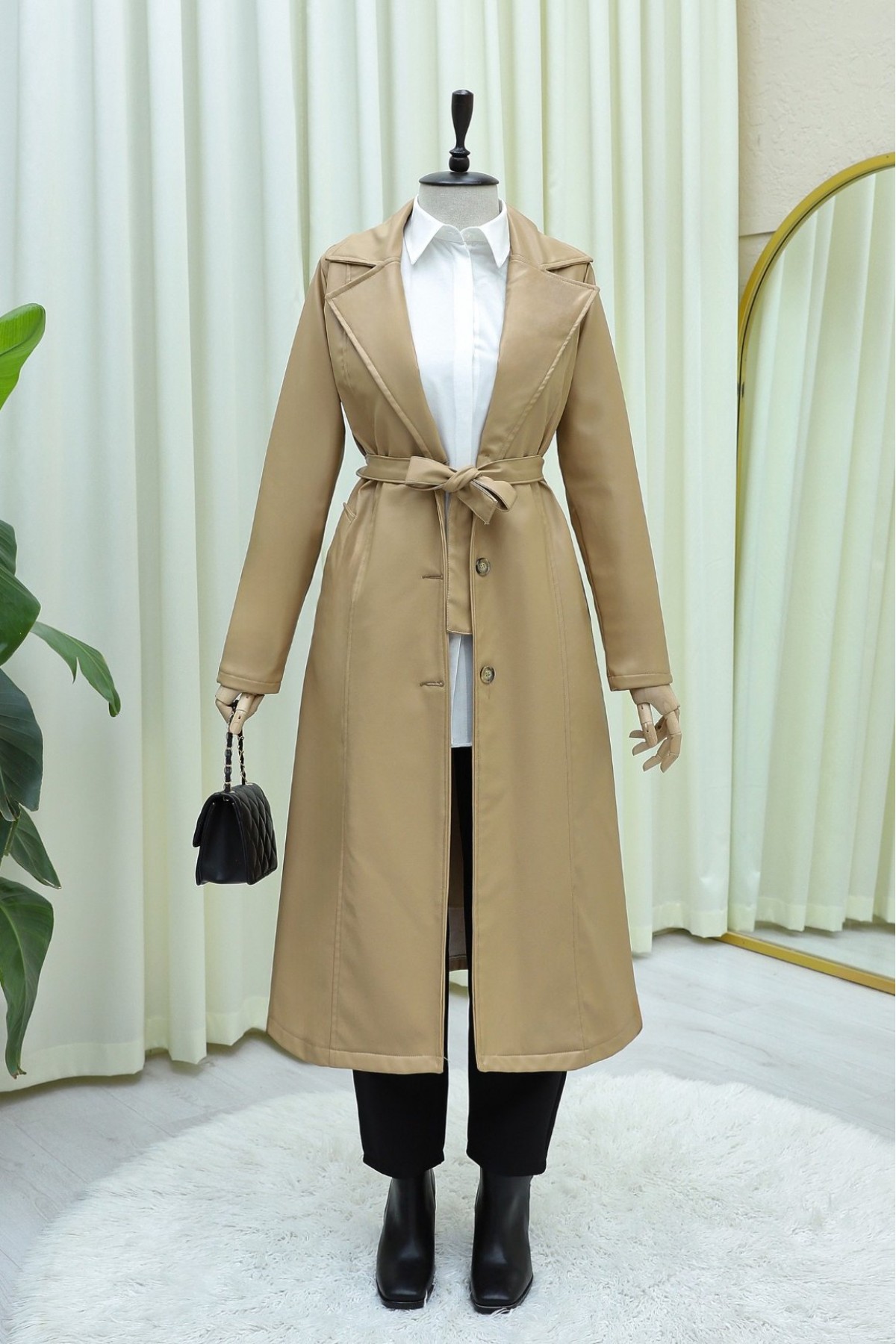Lace-Up Buttoned Leather Trench Coat - Beige