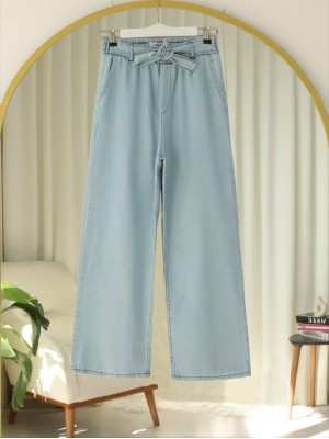 Beli Kuşaklı Lastikli Cepli Kot Pantolon -Buz Mavi