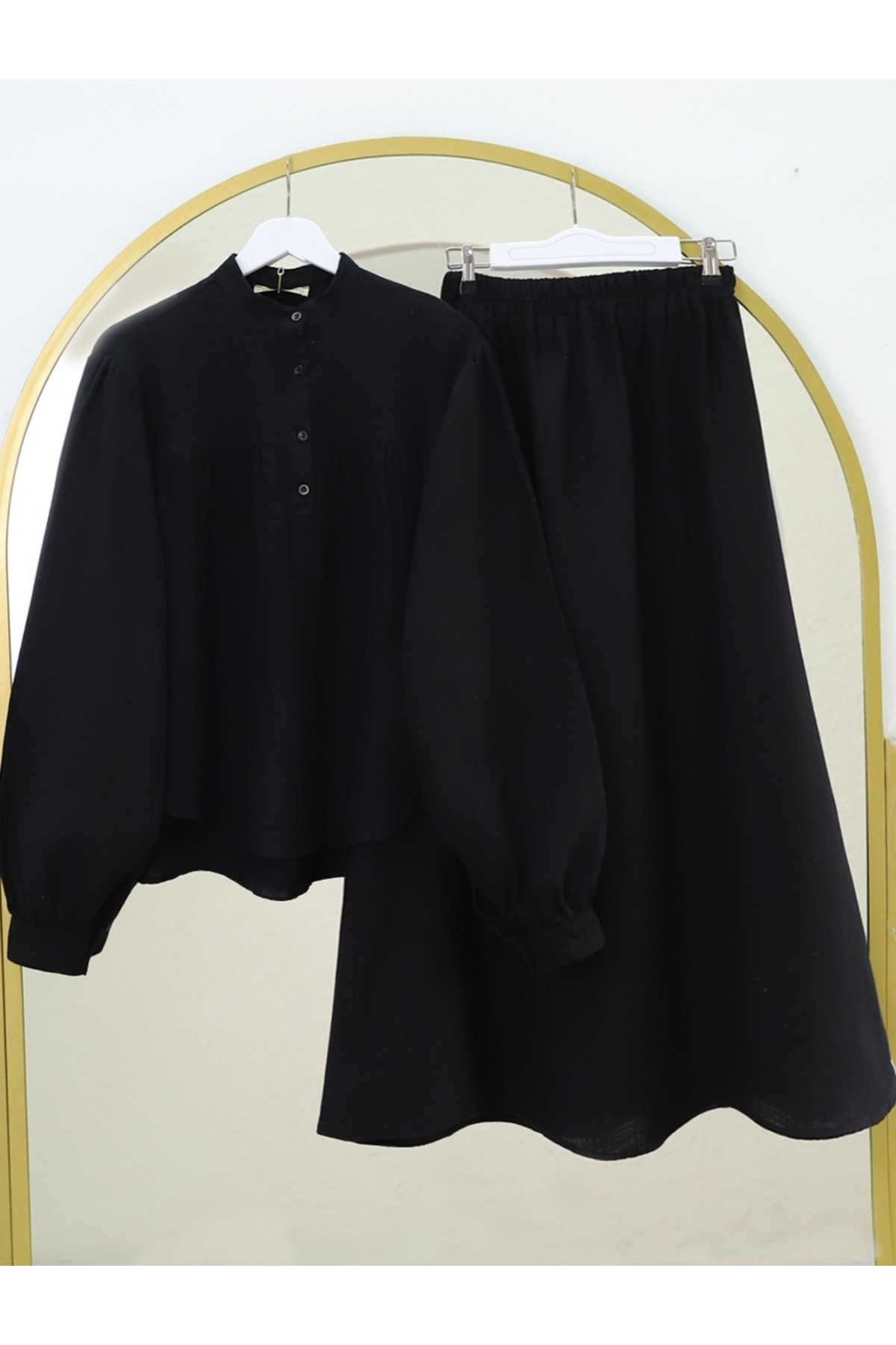 Oval Cut Stand Collar Blouse Skirt Muslin Set -Black