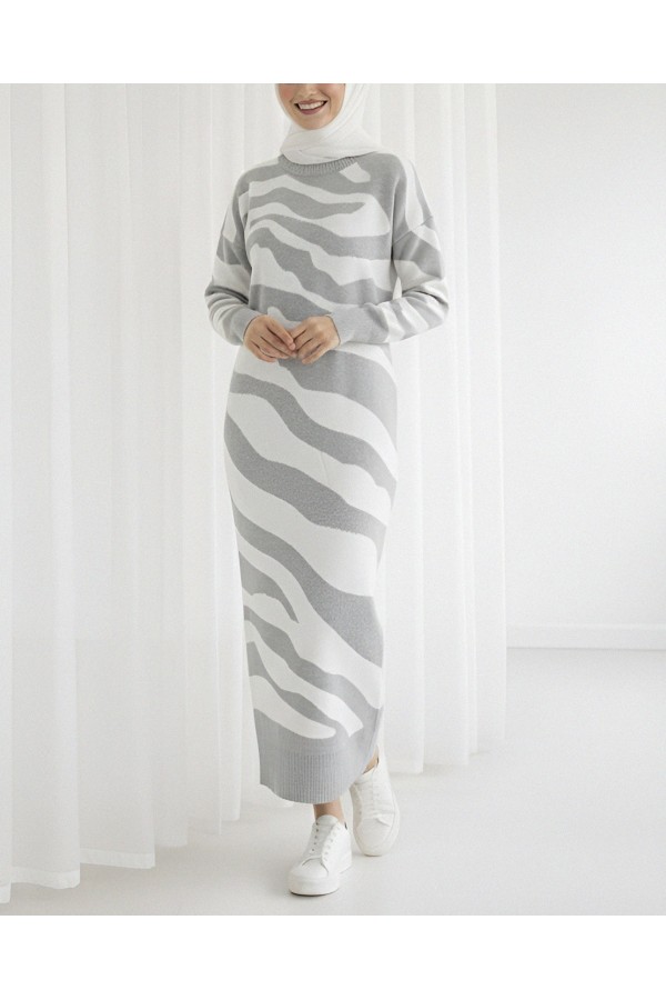 Slit Patterned Knit Dress -Grey