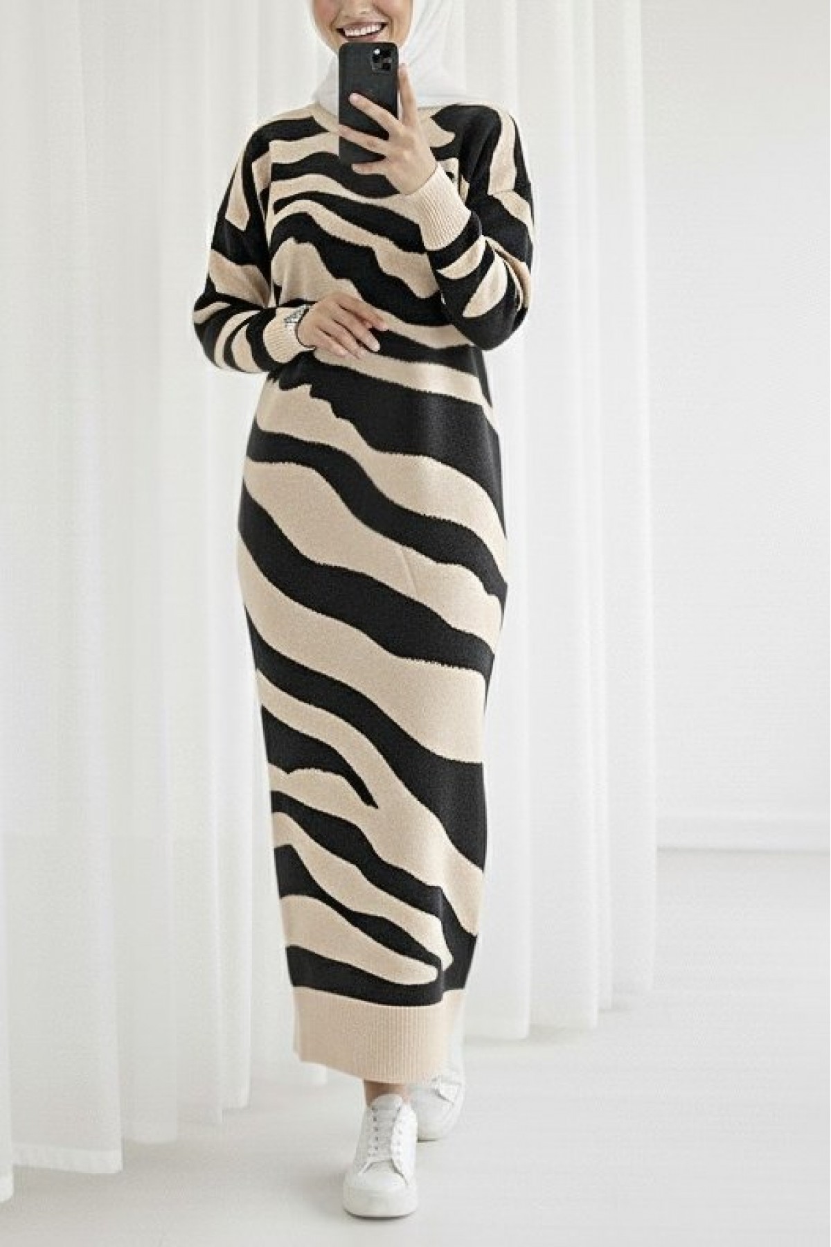 Slit Patterned Knit Dress -Stone