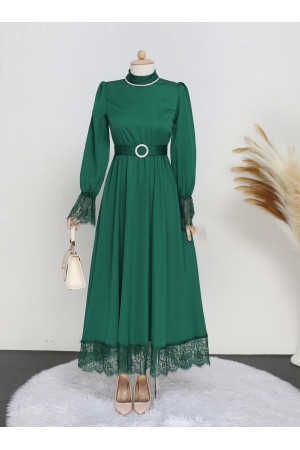 Kolu ve Eteği Dantelli Beli Lastikli Kemerli Elbise -Zümrüt